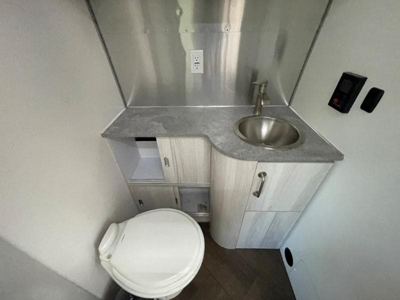 2023 Airstream 2023 Airstream INTERNATIONAL - thumbnail 16