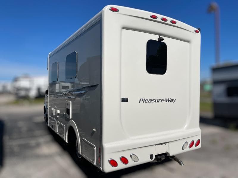 2019 Pleasure-Way 2019 Pleasure-Way Plateau - thumbnail 5