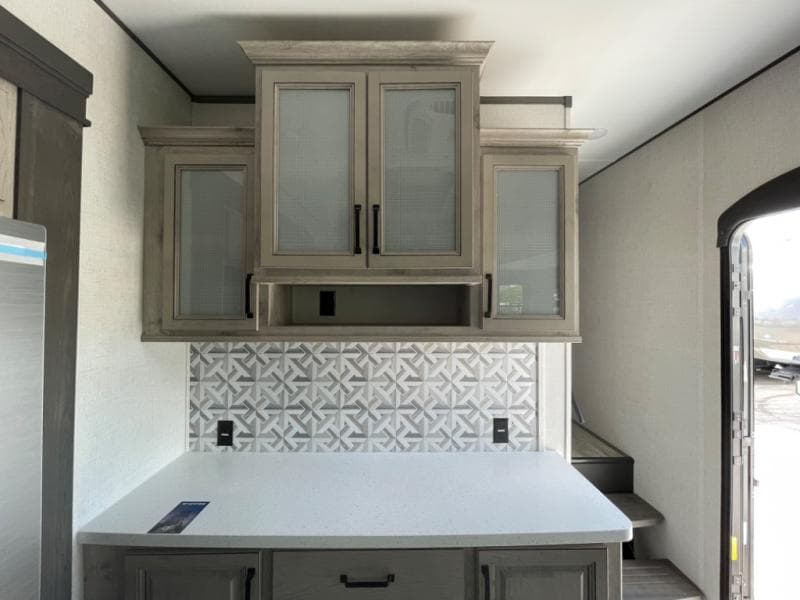 2025 Keystone RV 2025 Keystone RV Alpine Avalanche Edition - thumbnail 11