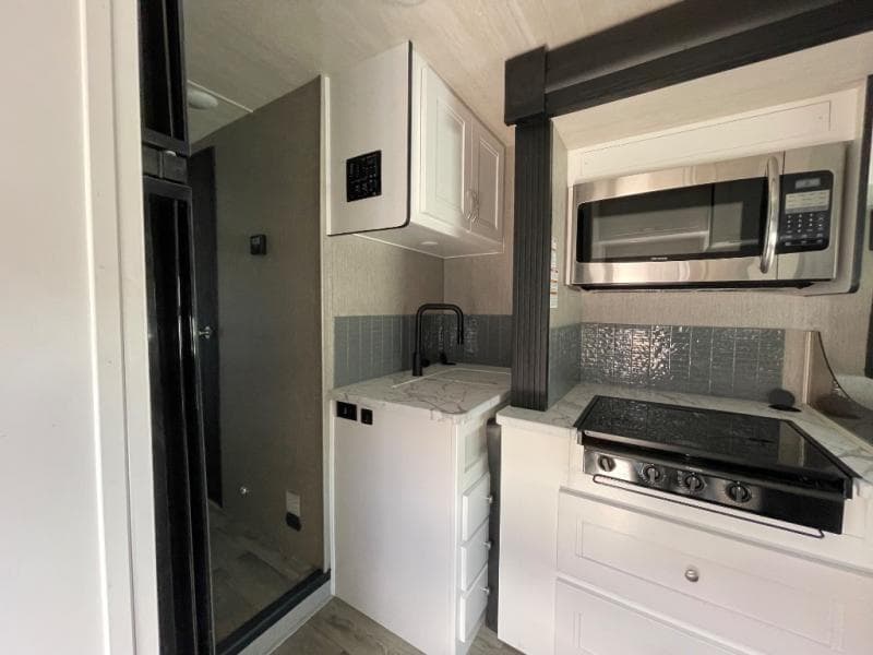 2025 Nexus RV 2025 Nexus RV Triumph - thumbnail 20