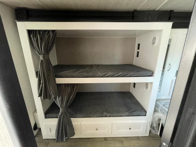 2025 Nexus RV 2025 Nexus RV Triumph - thumbnail 30