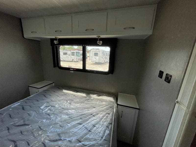 2025 Nexus RV 2025 Nexus RV Triumph - thumbnail 36