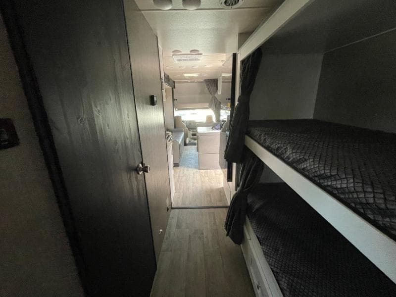 2025 Nexus RV 2025 Nexus RV Triumph - thumbnail 38