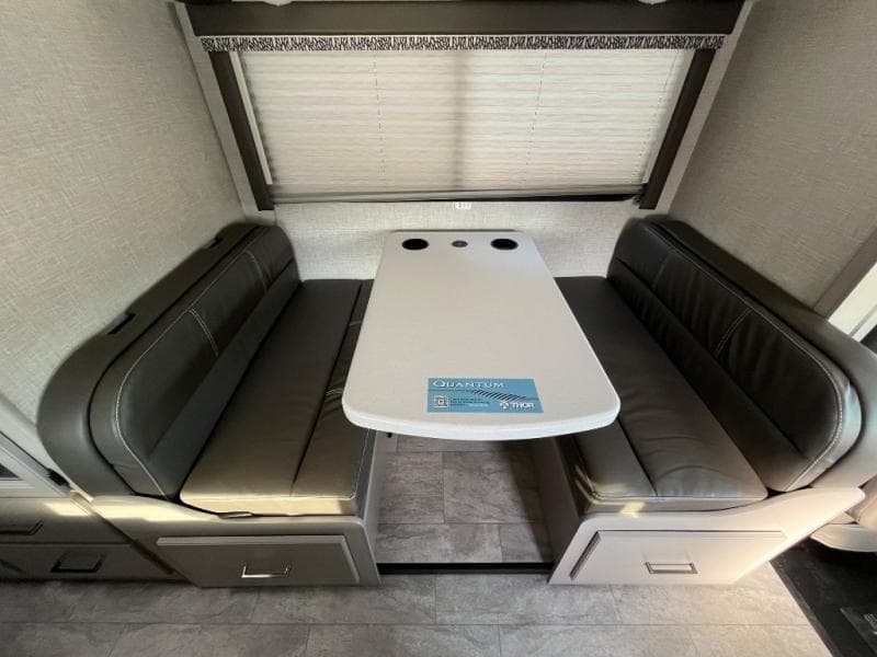 2025 Thor Motor Coach 2025 Thor Motor Coach Quantum - thumbnail 41