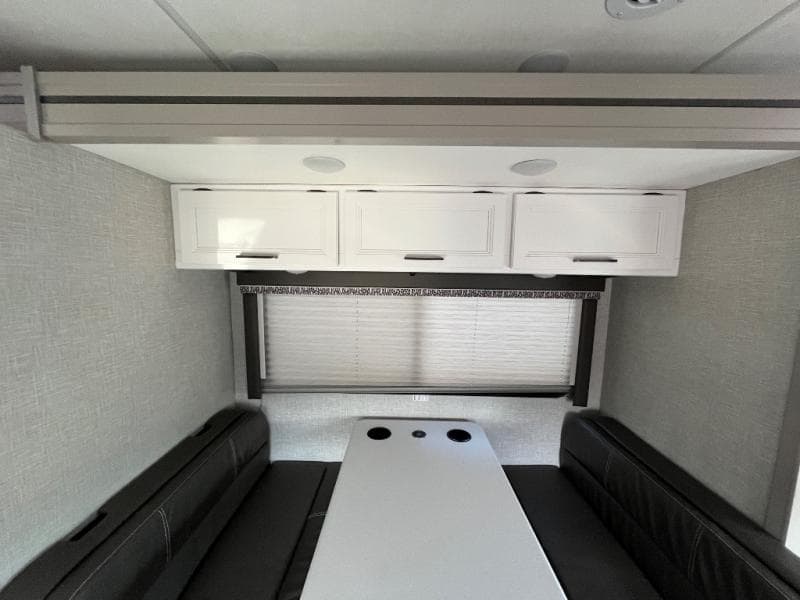 2025 Thor Motor Coach 2025 Thor Motor Coach Quantum - thumbnail 42