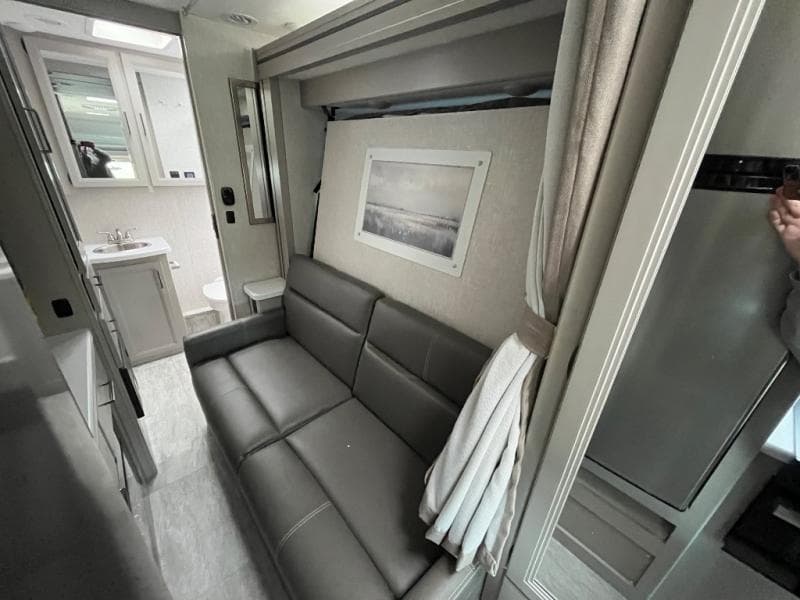 2025 Thor Motor Coach 2025 Thor Motor Coach Quantum - thumbnail 45