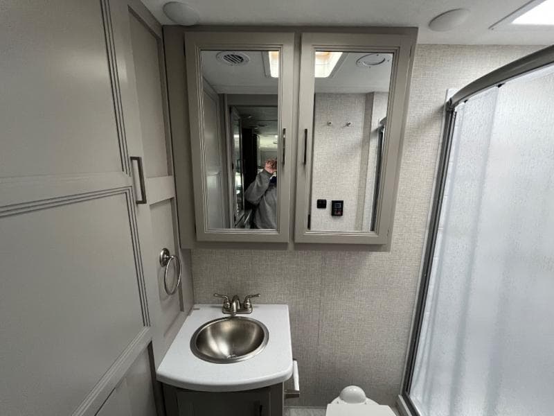 2025 Thor Motor Coach 2025 Thor Motor Coach Quantum - thumbnail 50