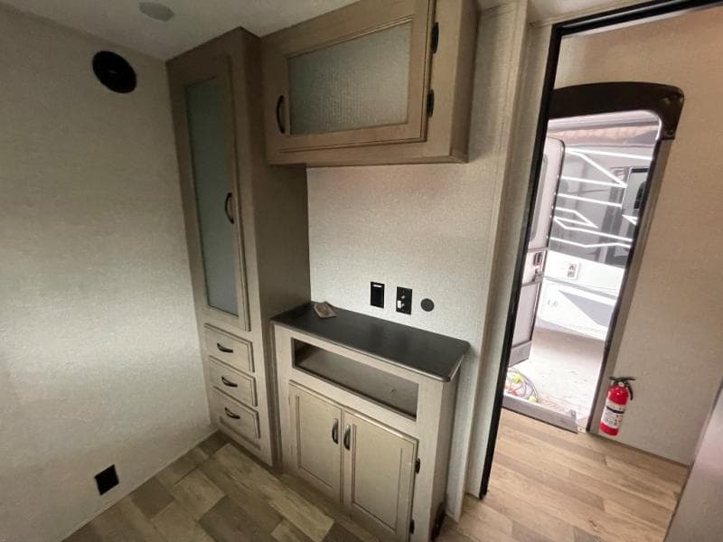 2023 Coachmen 2023 Coachmen Chaparral - thumbnail 28