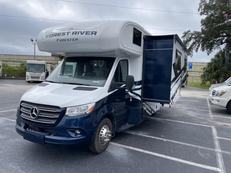 2025 Forest River 2025 Forest River Forester - thumbnail 4