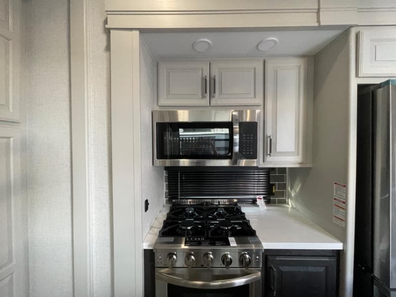 2025 Keystone RV 2025 Keystone RV Alpine - thumbnail 21