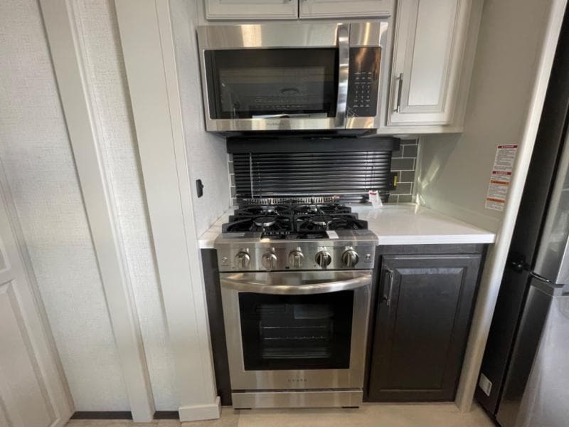 2025 Keystone RV 2025 Keystone RV Alpine - thumbnail 22