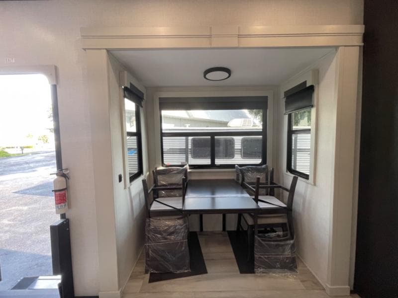 2025 Keystone RV 2025 Keystone RV Alpine - thumbnail 30