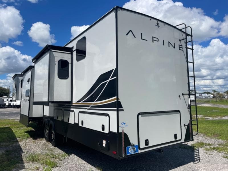 2025 Keystone RV 2025 Keystone RV Alpine - thumbnail 8