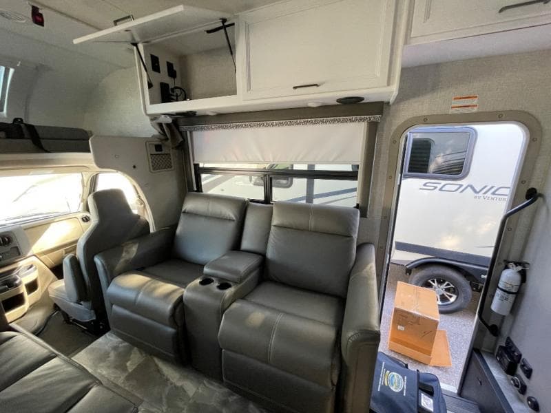 2024 Thor Motor Coach 2024 Thor Motor Coach Quantum - thumbnail 12