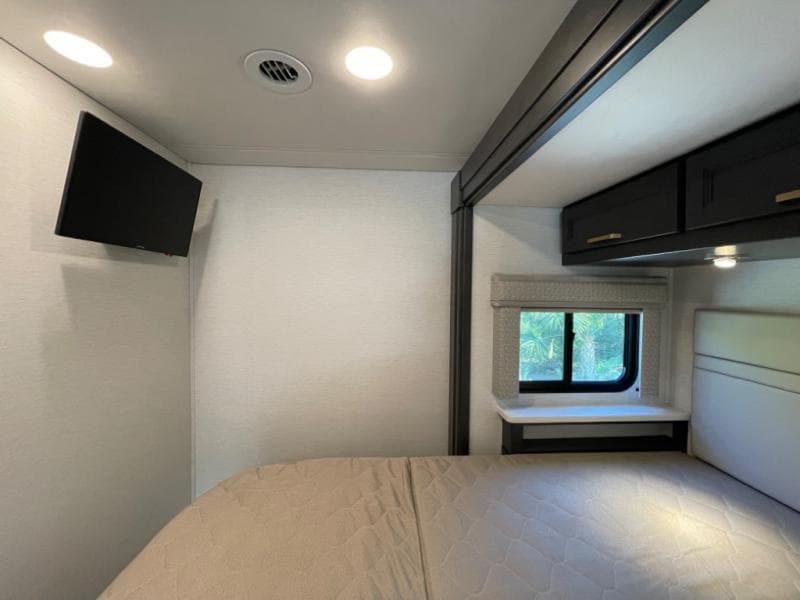 2025 Fleetwood RV 2025 Fleetwood RV Insight - thumbnail 16