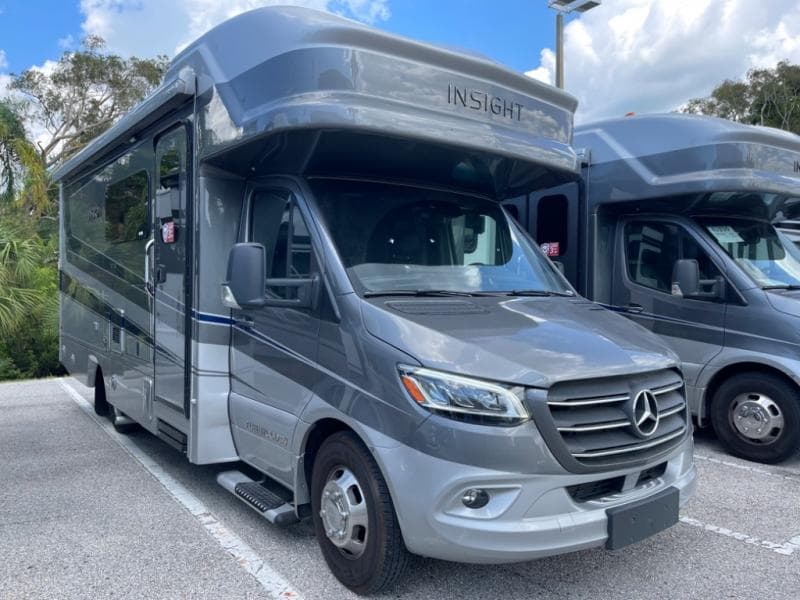 2025 Fleetwood RV Insight 25M