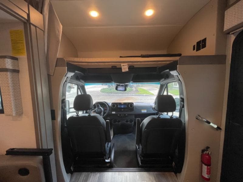 2025 Fleetwood RV 2025 Fleetwood RV Insight - thumbnail 13