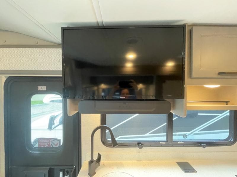 2025 Fleetwood RV 2025 Fleetwood RV Insight - thumbnail 18