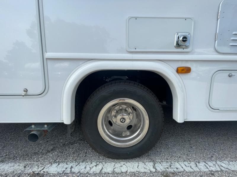 2025 Fleetwood RV 2025 Fleetwood RV Altitude - thumbnail 13