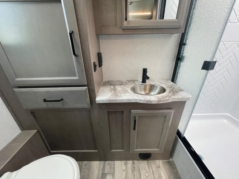 2025 Fleetwood RV 2025 Fleetwood RV Altitude - thumbnail 32