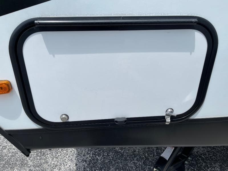 2025 Coachmen 2025 Coachmen Freedom Express Ultra Lite - thumbnail 11