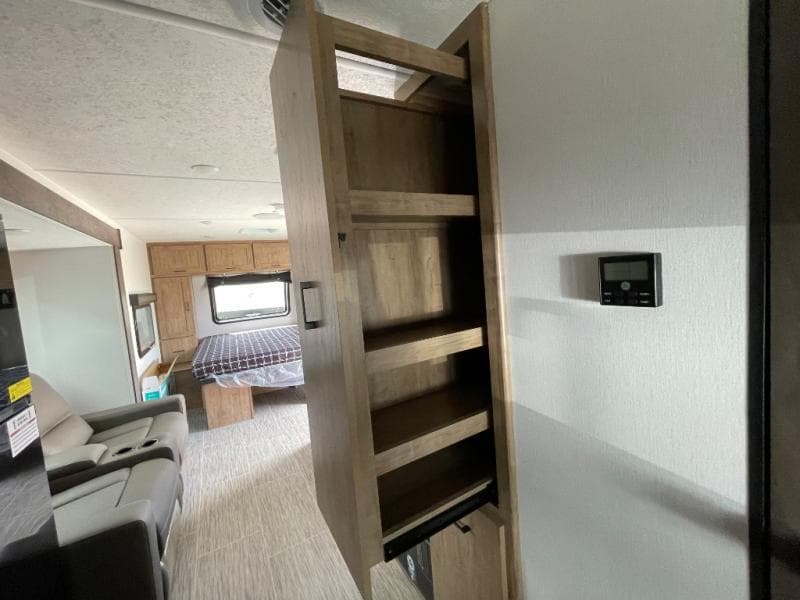 2025 Coachmen 2025 Coachmen Freedom Express Ultra Lite - thumbnail 25