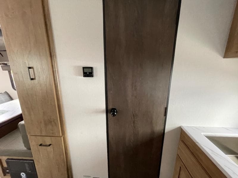 2025 Coachmen 2025 Coachmen Freedom Express Ultra Lite - thumbnail 35