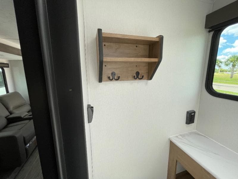 2025 Coachmen 2025 Coachmen Freedom Express Ultra Lite - thumbnail 38