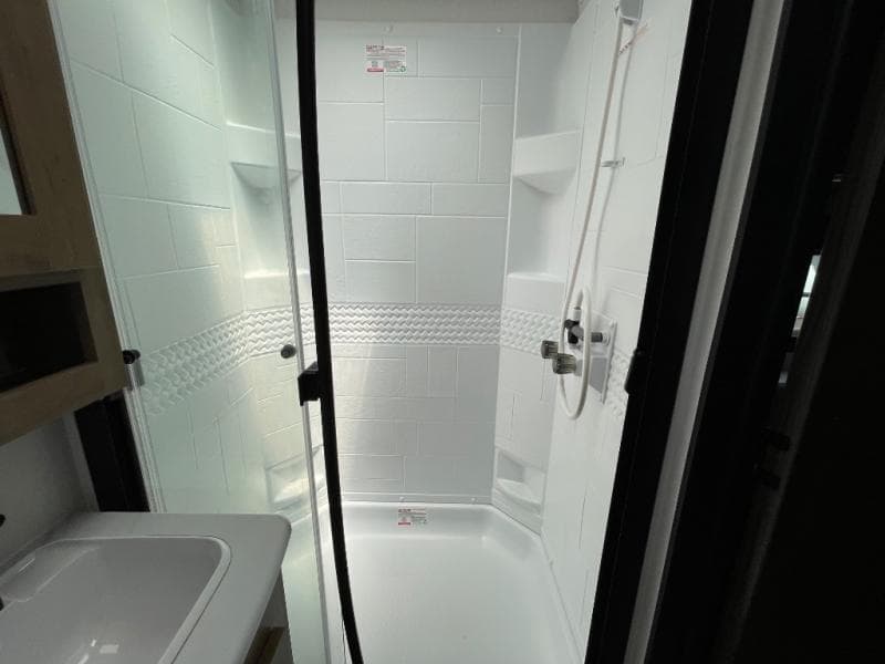 2025 Coachmen 2025 Coachmen Freedom Express Ultra Lite - thumbnail 40