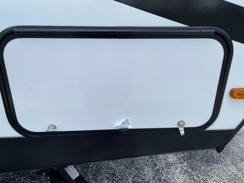 2025 Coachmen 2025 Coachmen Freedom Express Ultra Lite - thumbnail 9