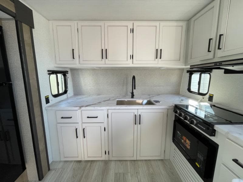 2025 Keystone RV 2025 Keystone RV Springdale - thumbnail 11