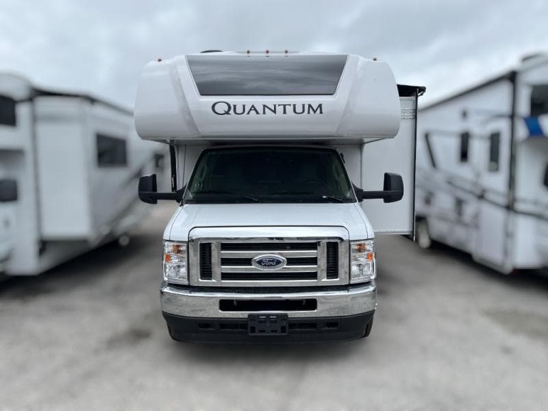 2025 Thor Motor Coach 2025 Thor Motor Coach Quantum - thumbnail 3