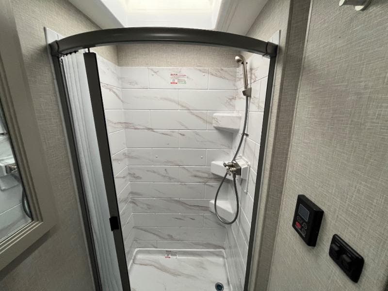 2025 Thor Motor Coach 2025 Thor Motor Coach Quantum - thumbnail 40