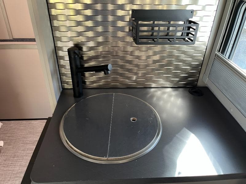 2025 Winnebago 2025 Winnebago Navion - thumbnail 30