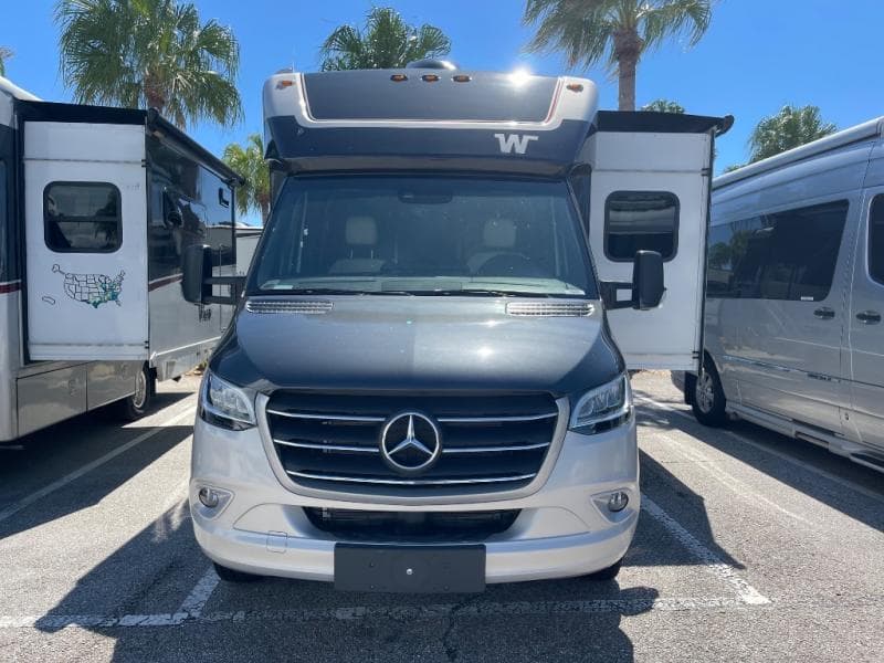 2025 Winnebago 2025 Winnebago View - thumbnail 3