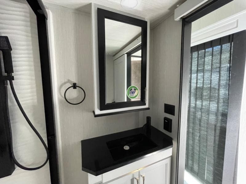 2024 Cedar Creek 2024 Cedar Creek Cottage - thumbnail 23