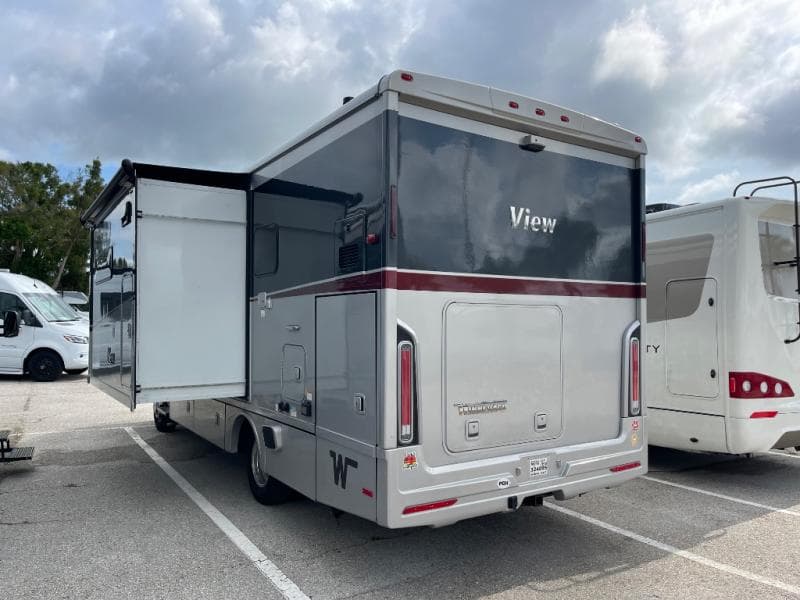 2025 Winnebago 2025 Winnebago View - thumbnail 6
