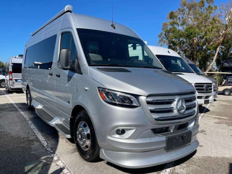 2025 Midwest Automotive Designs Passage MD2 170EXT