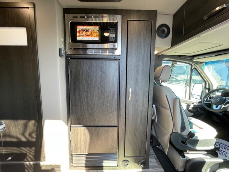 2025 Midwest Automotive Designs 2025 Midwest Automotive Designs Passage - thumbnail 12