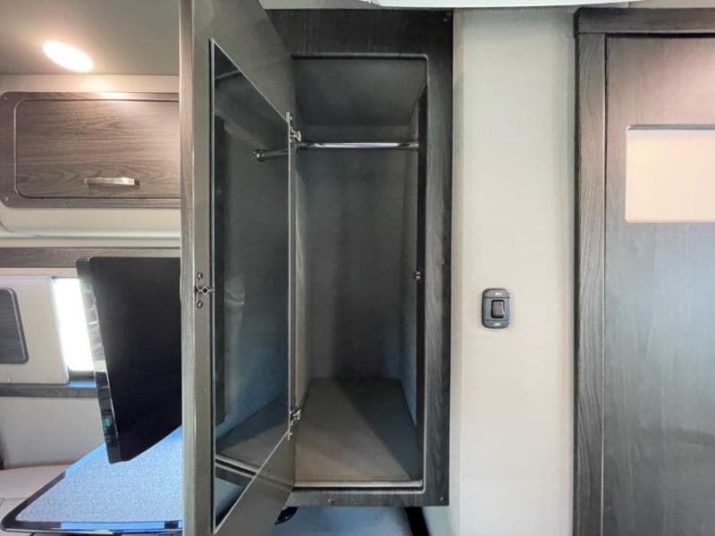 2025 Midwest Automotive Designs 2025 Midwest Automotive Designs Passage - thumbnail 17