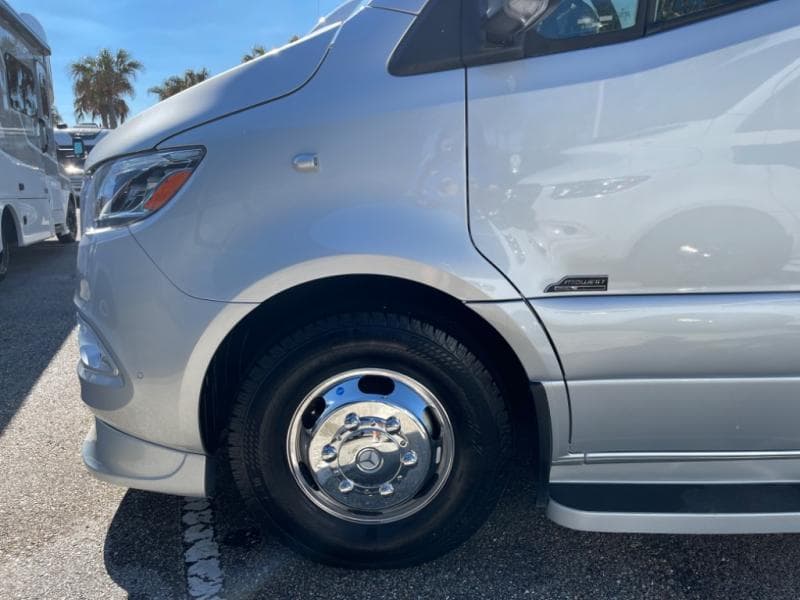 2025 Midwest Automotive Designs 2025 Midwest Automotive Designs Passage - thumbnail 5