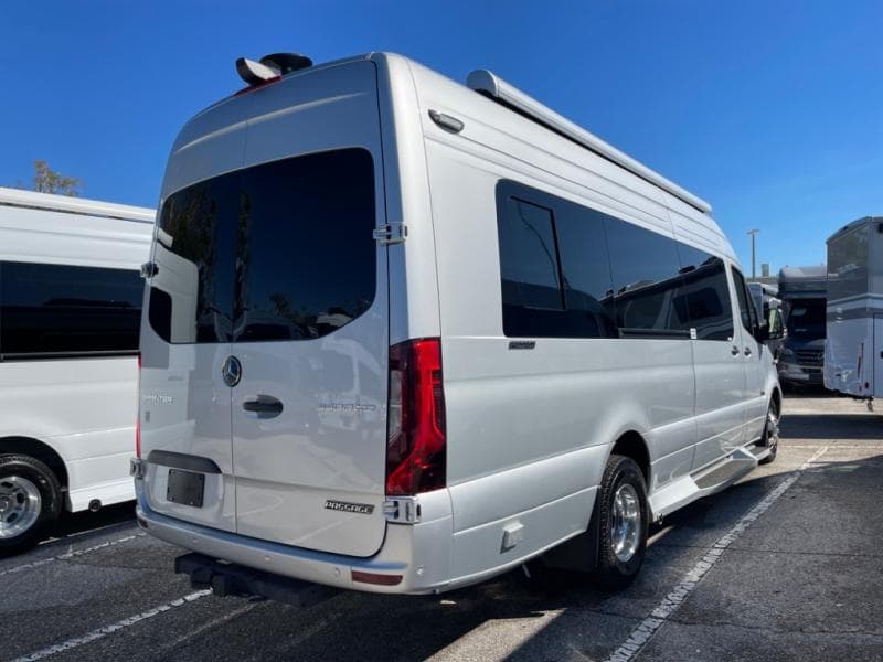 2025 Midwest Automotive Designs 2025 Midwest Automotive Designs Passage - thumbnail 8