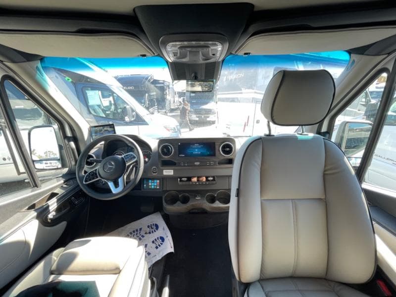 2025 Midwest Automotive Designs 2025 Midwest Automotive Designs Passage - thumbnail 10