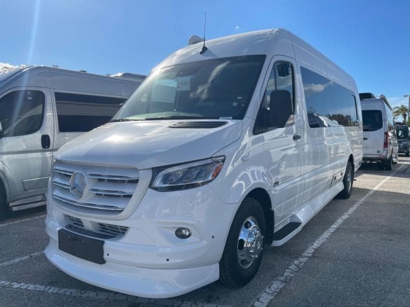 2025 Midwest Automotive Designs 2025 Midwest Automotive Designs Passage - thumbnail 4