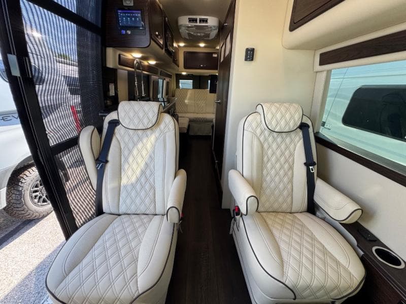 2025 Midwest Automotive Designs 2025 Midwest Automotive Designs Passage - thumbnail 10