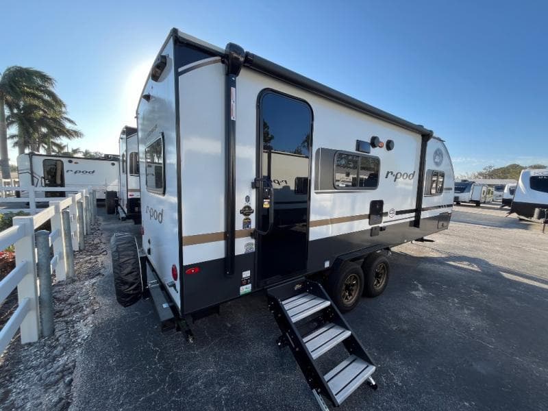 2025 Forest River 2025 Forest River R-Pod - thumbnail 11