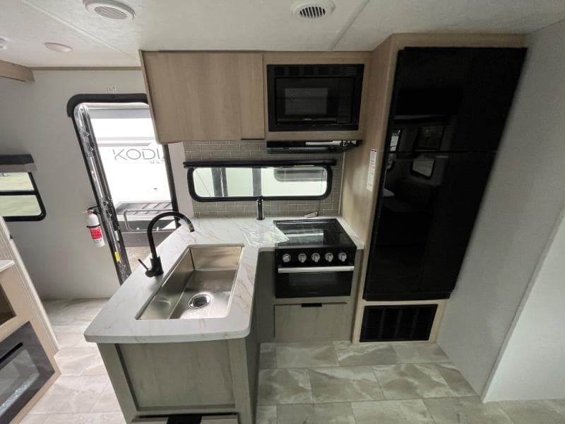 2025 Dutchmen 2025 Dutchmen Kodiak - thumbnail 17