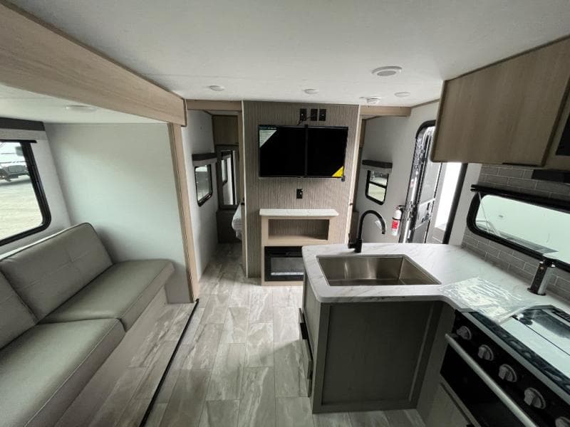 2025 Dutchmen 2025 Dutchmen Kodiak - thumbnail 18