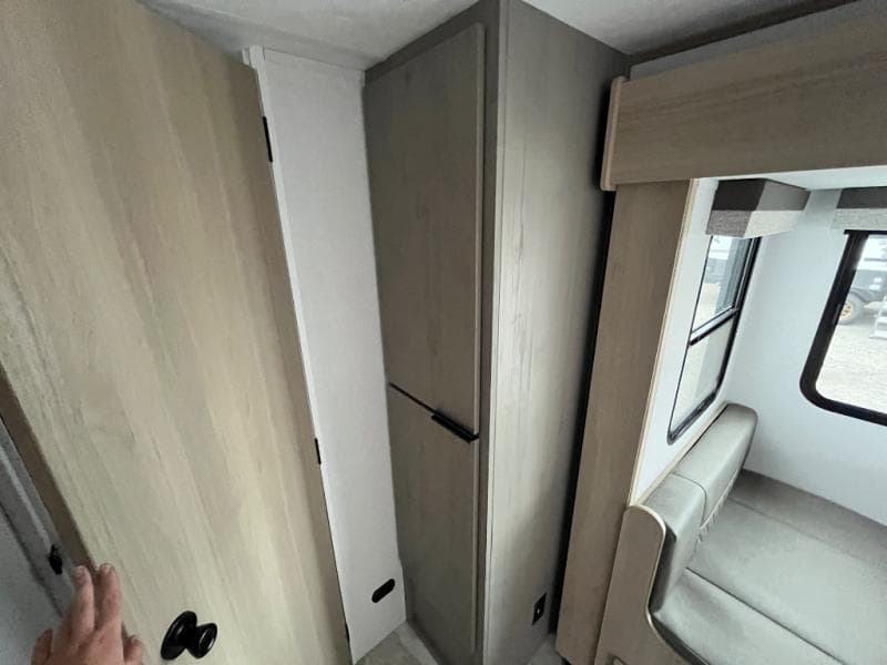 2025 Dutchmen 2025 Dutchmen Kodiak - thumbnail 32