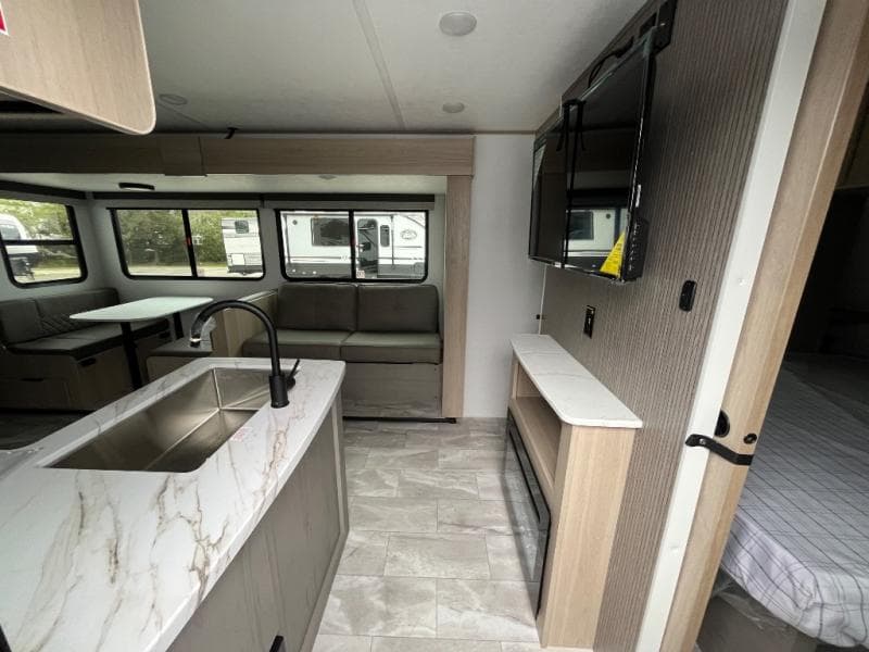 2025 Dutchmen 2025 Dutchmen Kodiak - thumbnail 10